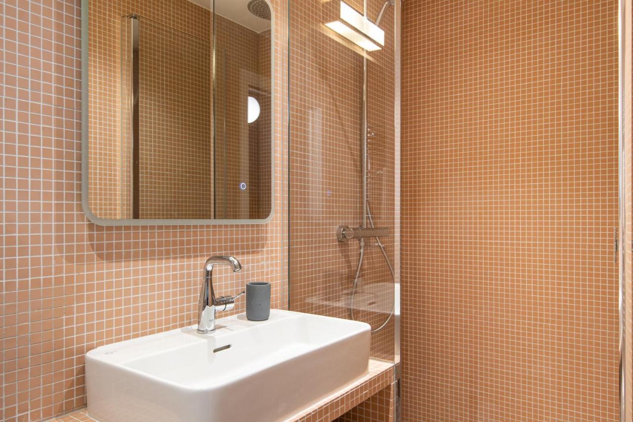 New - Urbaine Au Coeur De - 6 Pers Apartment Paris